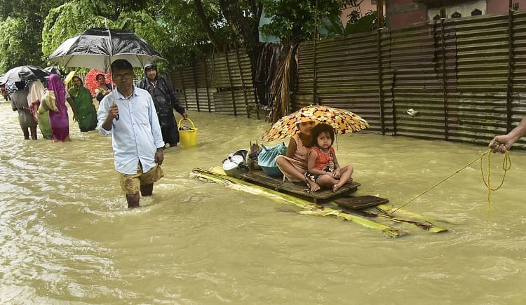 Assam Ke Liye – Dil Se Mehek Relief Mission